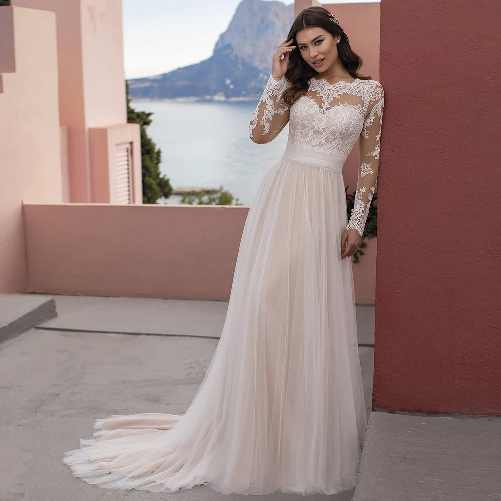 

Очаровательное кружевное свадебное платье А-силуэта с длинным рукавом 2022 Свадебные платья из тюля с круглым вырезом аппликацией со шлейфом...