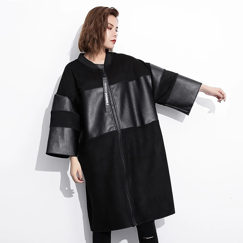 TWOTWINSTYLE свободный крой черная куртка из искусственной кожи большой размер