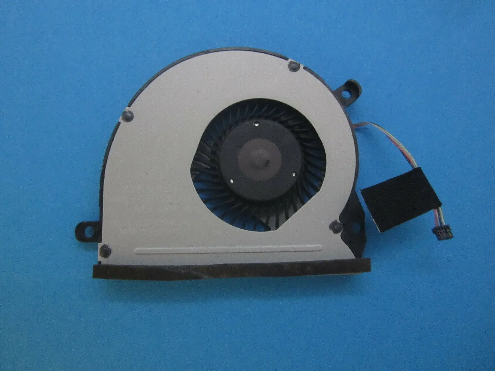 

New CPU Cooler Fan For HP Envy Spectre 14-3000 14-3100 TPN-Q105 672008-001 KDB05105HB BE1S Radiator