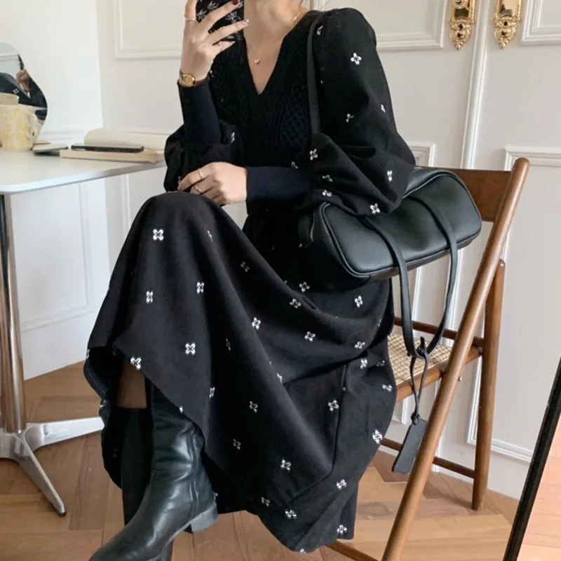 

V-neck Women Fashion Loose Knitted Patch Long Dress 2021 Spring Autumn Puff Sleeve Vintage Dress Korean Chic Elegant Vestidos