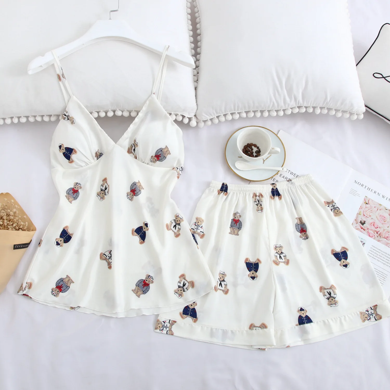 

Summer Viscose Fiber Spaghetti Strap Pajamas Women's Sexy Leisure Tops Thin Sweet Printed Imitated Silk Pajamas