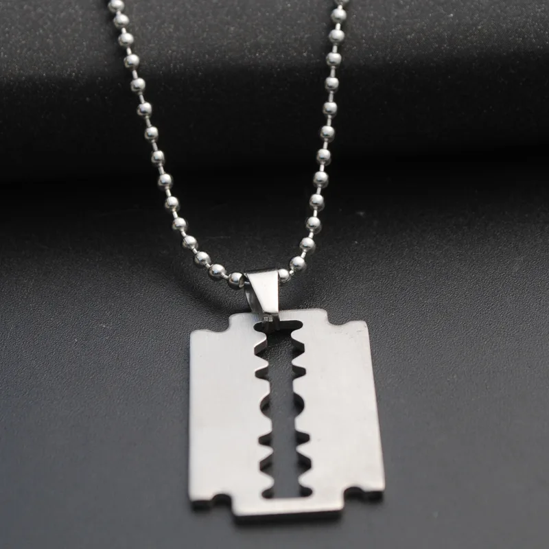 

European and American jewelry men's necklace titanium steel pendant stainless steel blade pendant girl sweater chain