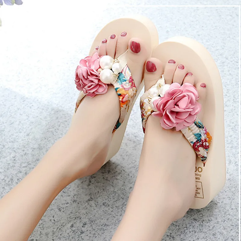 Брендовая Летняя женская обувь Черные и бежевые сандалии на плоской подошве