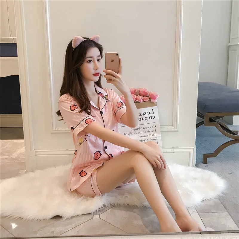 Пижамы с рисунком из мультфильмов хлопковый кардиган свитер Клубничные шорты leeve