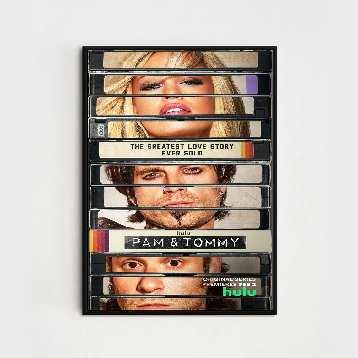 Сет роген Себастьян Стэн и Лилия Джеймс в пам Томми (2022) постер из фильма домашний