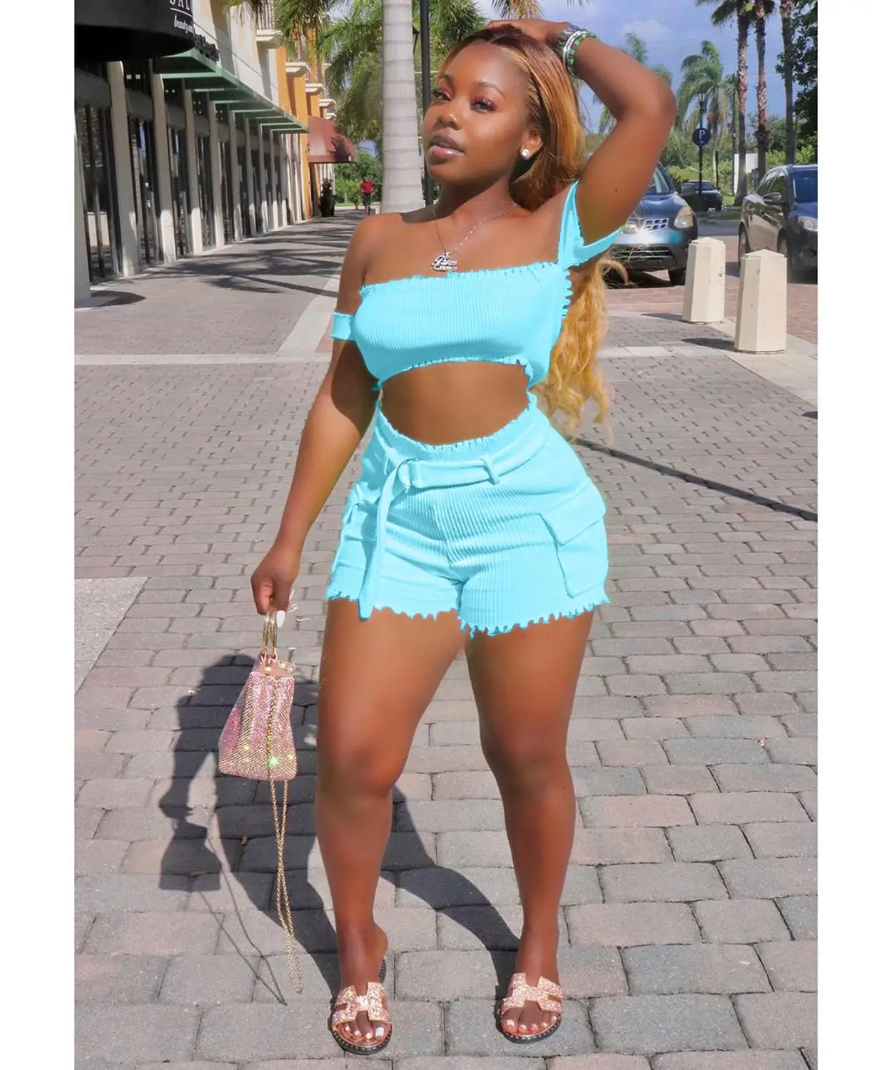 Женский летний костюм из 2 предметов укороченный топ с вырезом и шорты женский