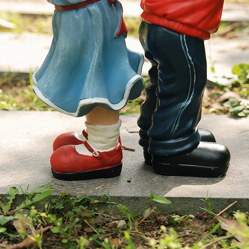 

Creative Figure Ornament Nordic Home Decoration Accessories Modern For Living Room Study Desktop Furnishings Couple Friend Gifts