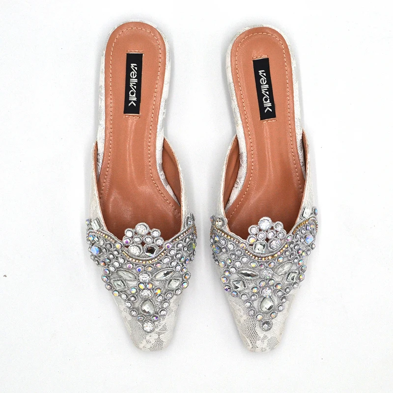 Стразы Женские туфли без задника на плоской подошве Украшенные жемчугом