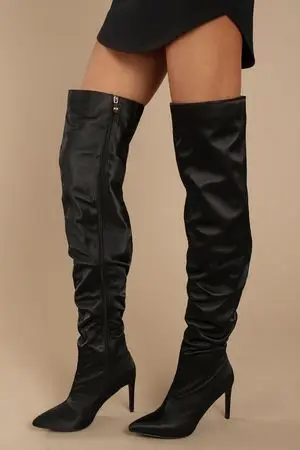 

2020 solid color pleated fashion show sexy high top boots
