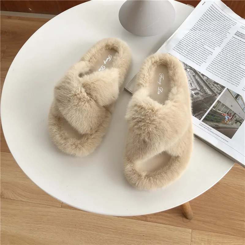 

Shoes Woman 2021 Plush Slippers For Adults Pantofle Platform Luxury Slides Med Fur Flat New Designer PU Rome Fabric Basic