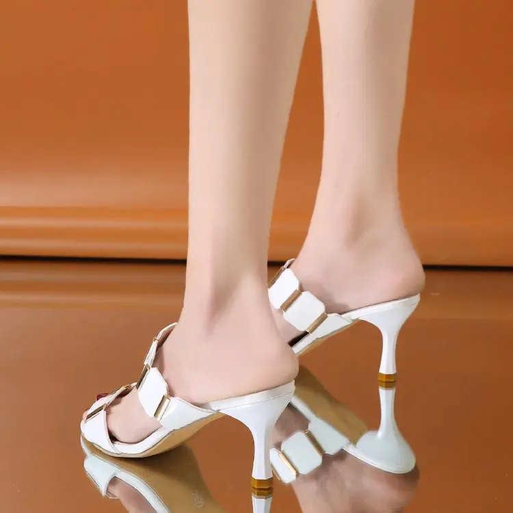 Женские босоножки на шпильке элегантные туфли с открытым носком котятами