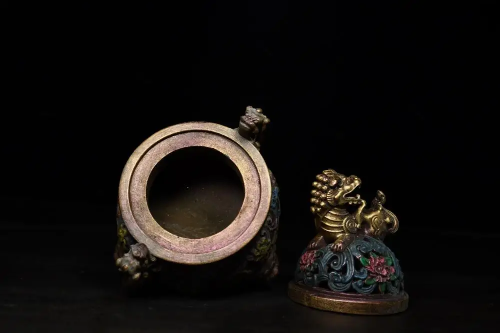 

Home 6" China Collection Old Boxwood Painted Unicorn statue Pixiu climbing incense burner Three-legged incense poodle cover