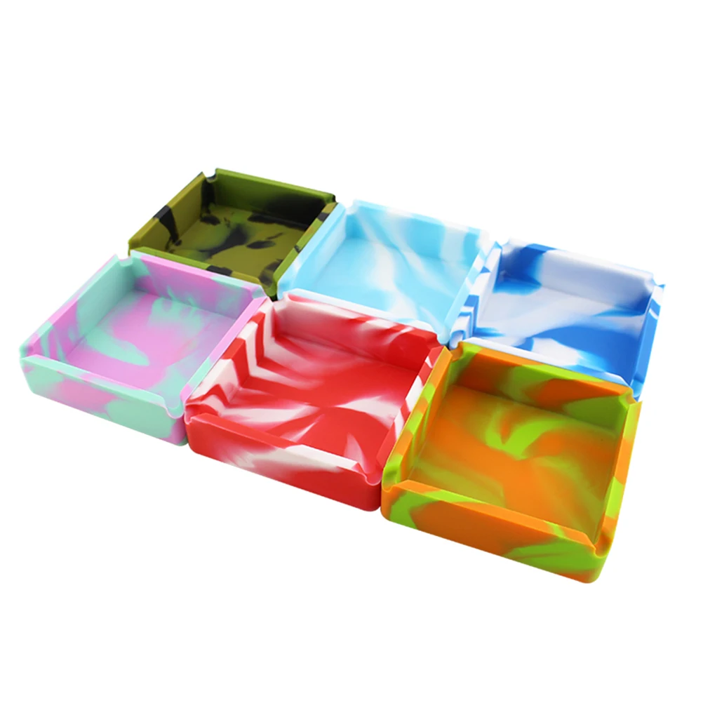 Квадратная силиконовая пепельница мягкая небьющаяся термостойкая для сигар