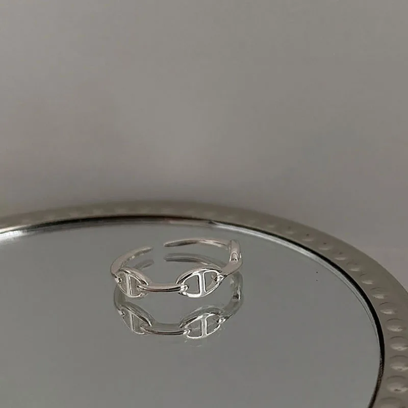 Женское кольцо в виде ноздрей из серебра 925 пробы | Украшения и аксессуары