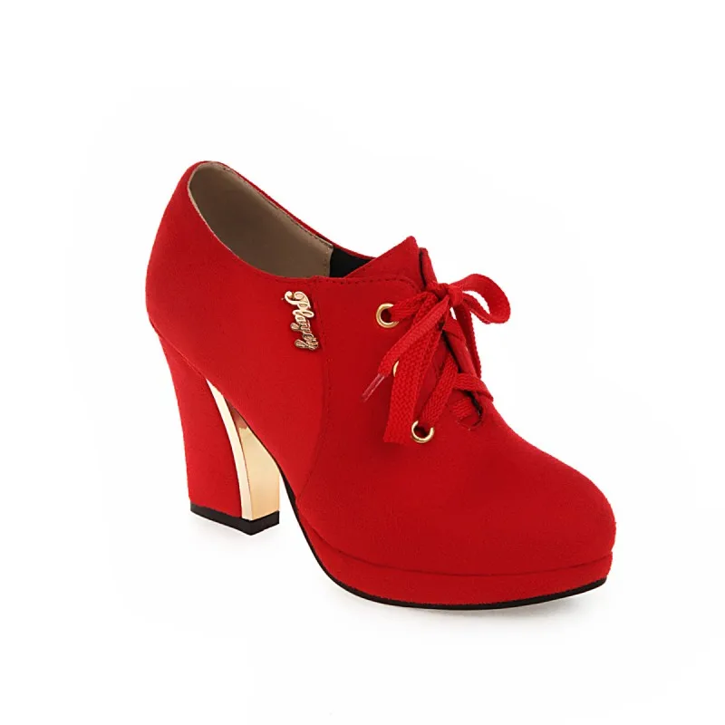 Туфли лодочки женские на высоком каблуке заостренный носок шнуровке небольшие