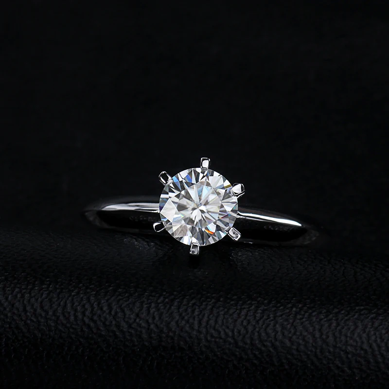 Женское кольцо из серебра 925 пробы с муассанитом|Кольца| |