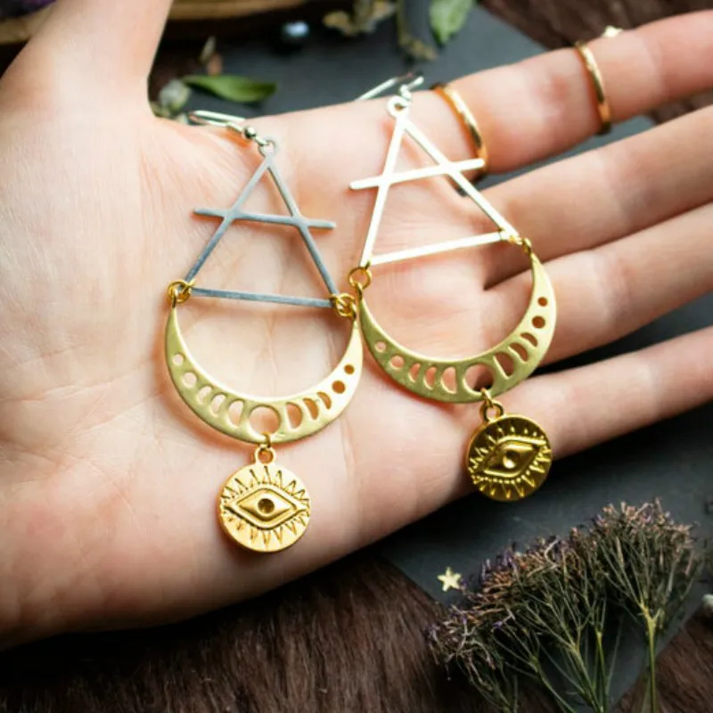

Earrings Air Alchemical Element with golden eye charm.