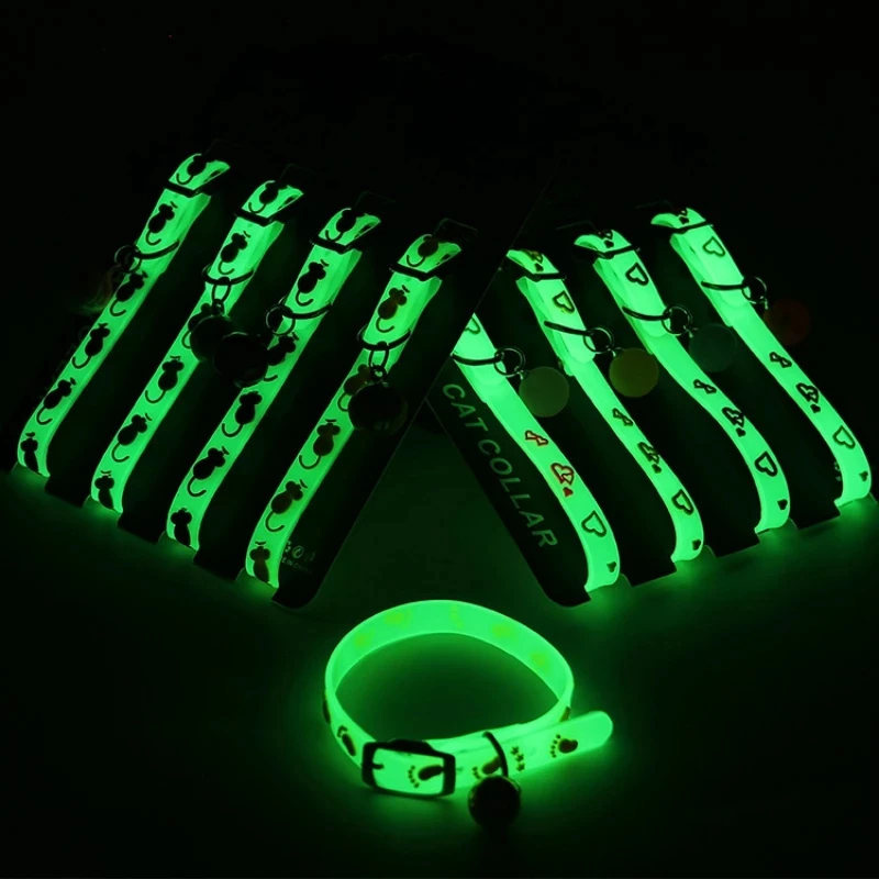 

Silicone Pet Glowing Bells Collars Glow Light Blinking Dog Cat Necklace Pets Buckles Light Night Safety Pet Accessories Puppy