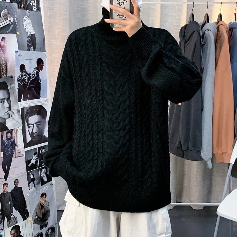 Свитер Мужской трикотажный белый с высоким воротником и длинным рукавом в