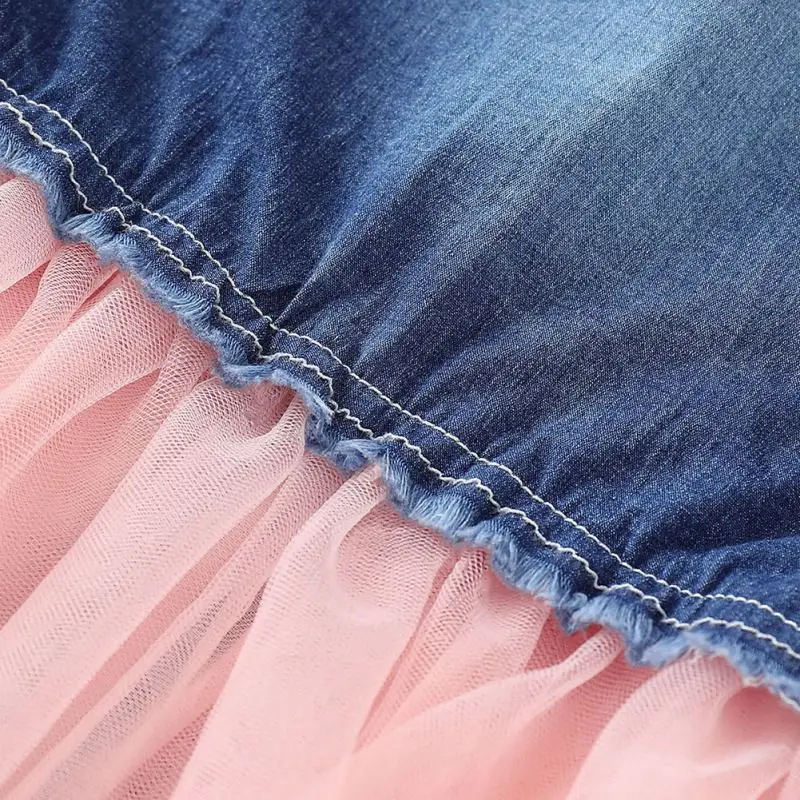 Повседневное джинсовое платье в стиле пэчворк с короткими рукавами для