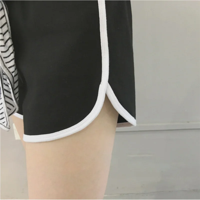 

2020 summer new versatile fashion leisure solid color home hot shorts loose wide leg running shorts healthy and comfortable