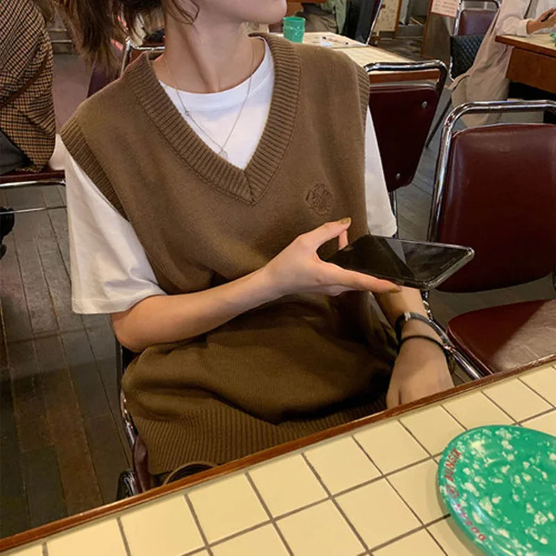 8 colors 2021 japanese preppy style embroidery sleeveless v neck knitted loose vest sweaters womens (X1135) | Женская одежда