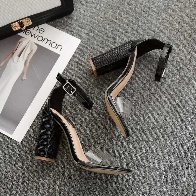 Женские сандалии на квадратном каблуке с леопардовым принтом Новинка 2019 года