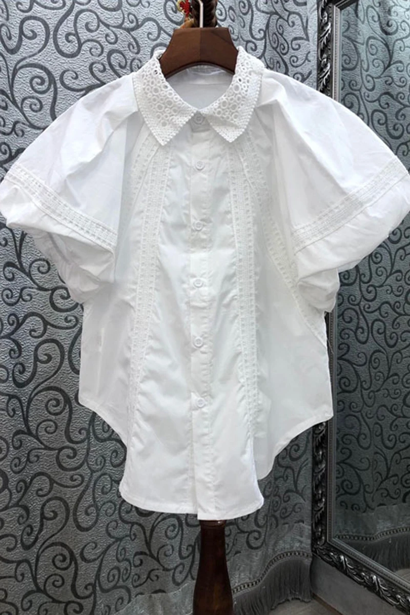 

French Style Short Sleeve Shirt Female 2021 Summer Design Sense Lace Hollow-out Stitching Puff Sleeve Versatile Slimming Top