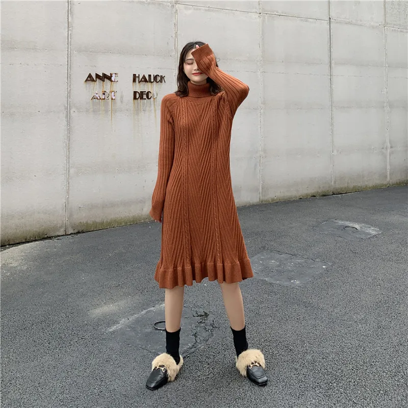 Элегантное облегающее длинное платье свитер с высоким воротником женское