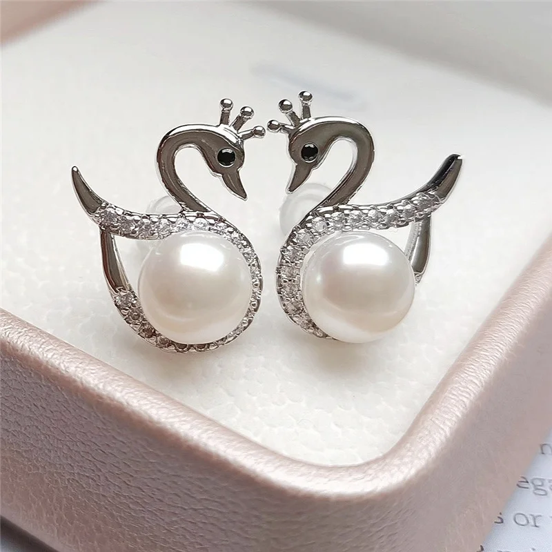 

Hot New Natural Freshwater Pearl Exquisite Earrings for Woman Fashion Classic Bridal Wedding Earrings Jewelry Anniversary Gifts