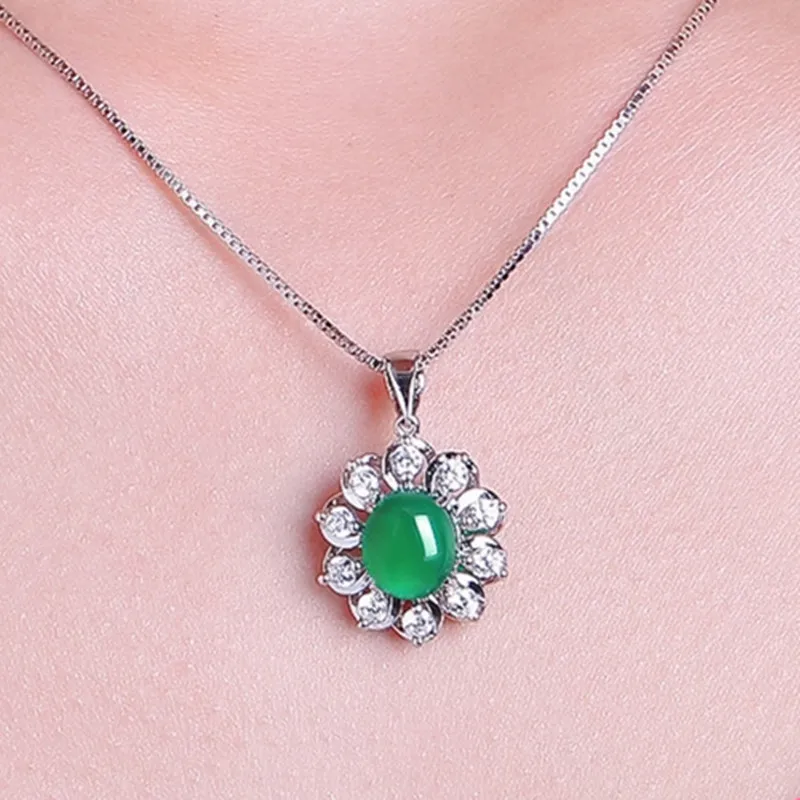 Ожерелье с подвеской из натурального зеленого нефрита серебро 925 пробы жадеит