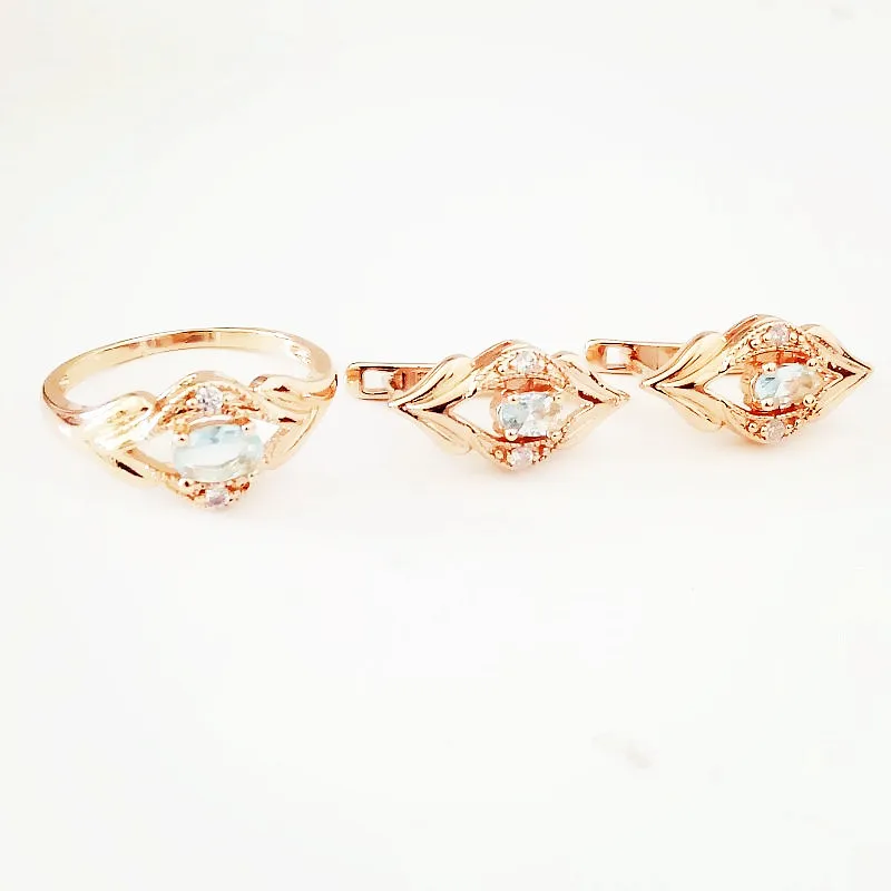 Комплект ювелирных изделий с голубым кубическим цирконием 585 пробы модная