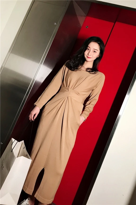 

2021 spring and summer new front slit high waist slim slimming long skirt waist tie knitted round neck dress women