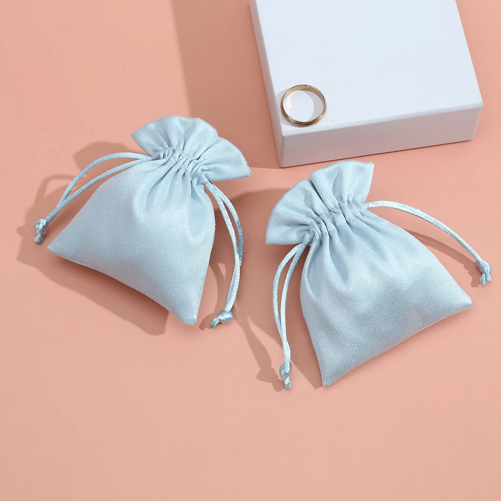 50pcs Light Blue Velvet Packing Pouches Drawstring Packaging Bag Jewelry Making Display for Wedding Decoration Favor Gift Bags