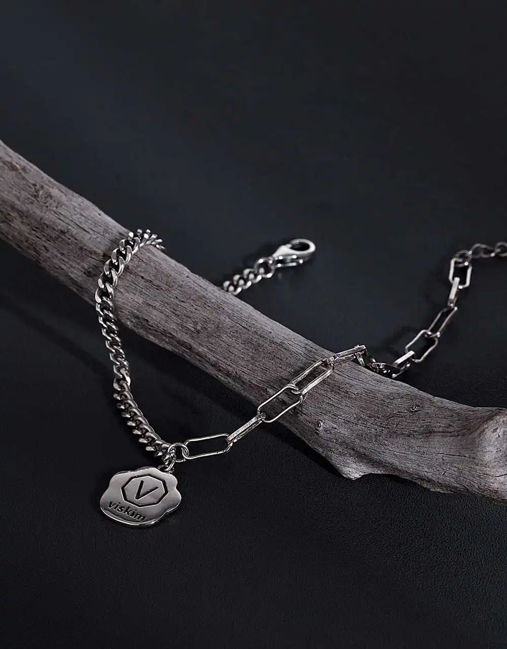 

925 Sterling Silver Bracelet Women Simple and Fashion Letter Vskim Bracelet Thai Silver Charm Bracelet Women Bangles for Women