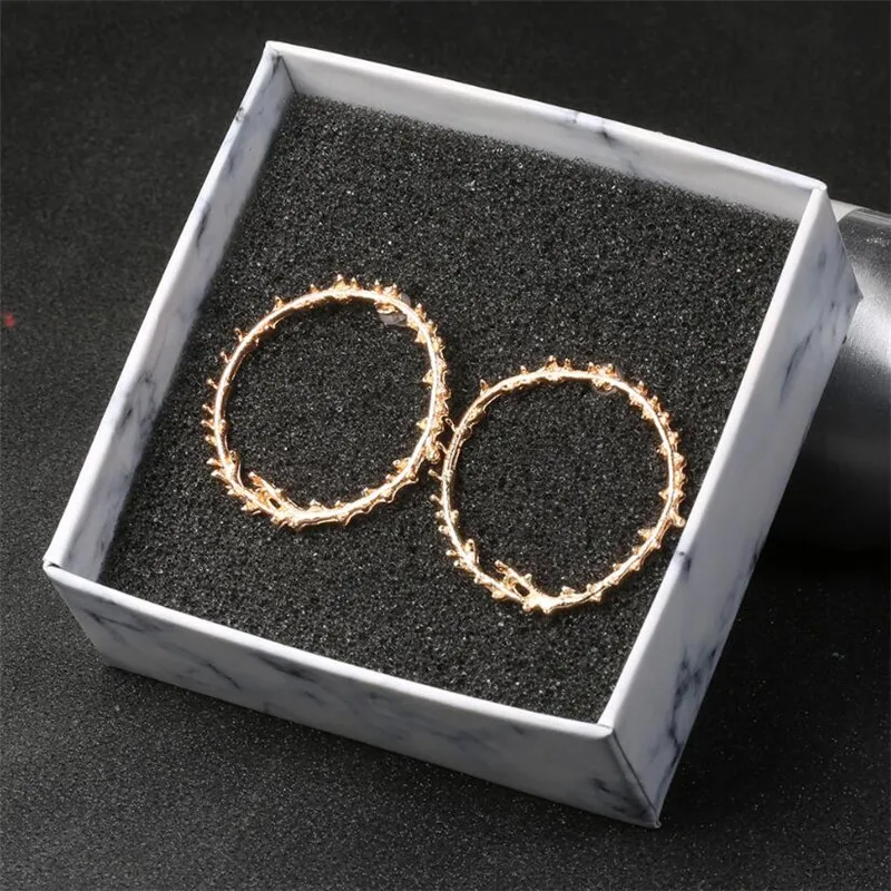 Шикарные золотые полые большие круглые серьги-гвоздики для женщин неправильной