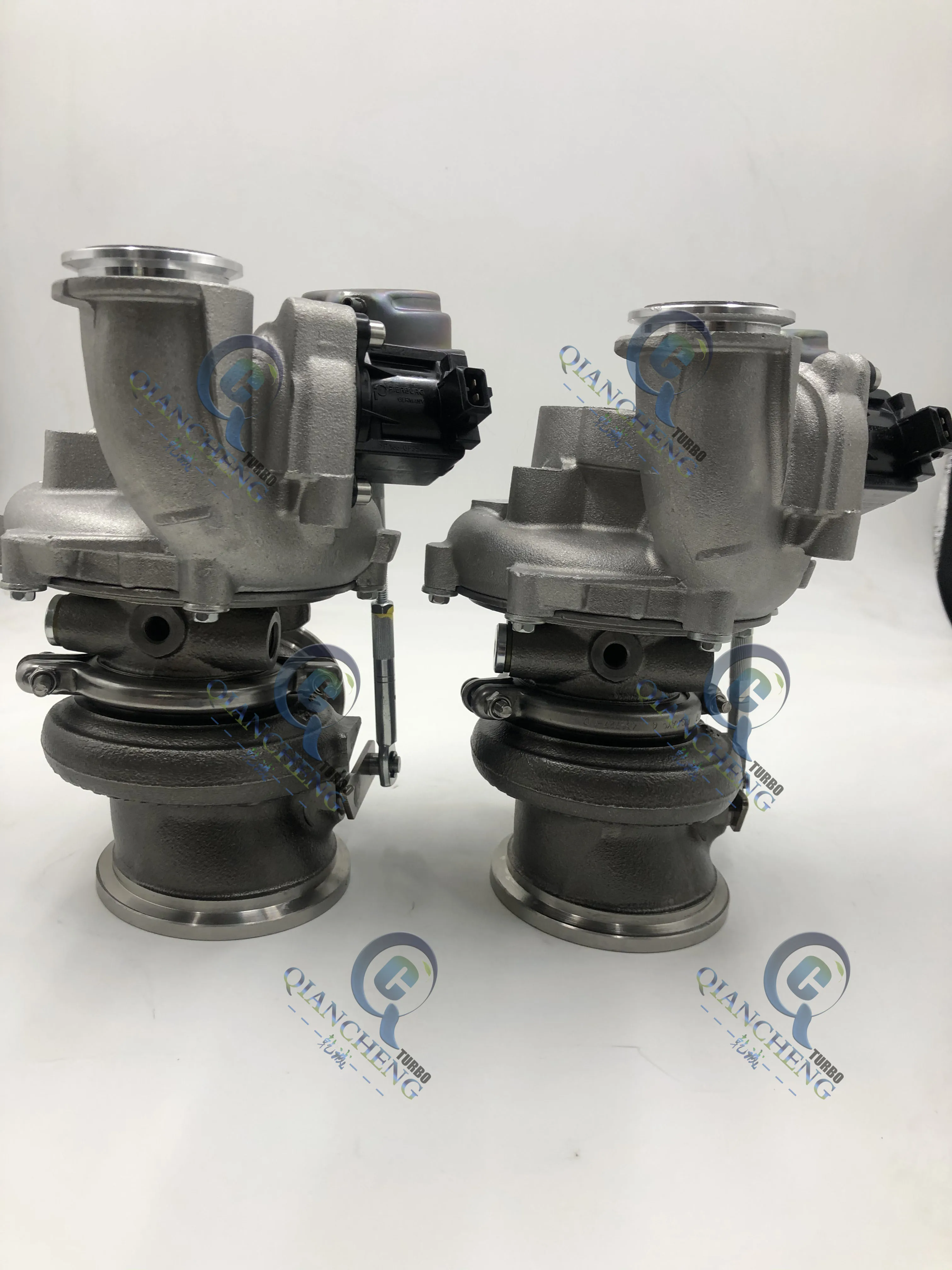 

Twin Turbos MGT2256S 793647-0002 821719-5004S N63 B44 Engine Turbocharger for BMW X6 X5 Drive 2008-10 BMW 5 Series E71