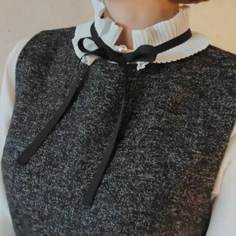 

2020 Ladies Pleated Ruffles Fake Stand Collar Lace-up Bowtie Detachable Half-Shirt