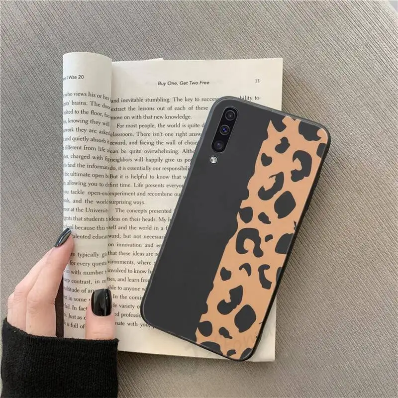

Fashion Leopard Animal Spot Art Phone Case For Samsung galaxy S 9 10 20 A 10 21 30 31 40 50 51 71 s note 20 j 4 2018 plus