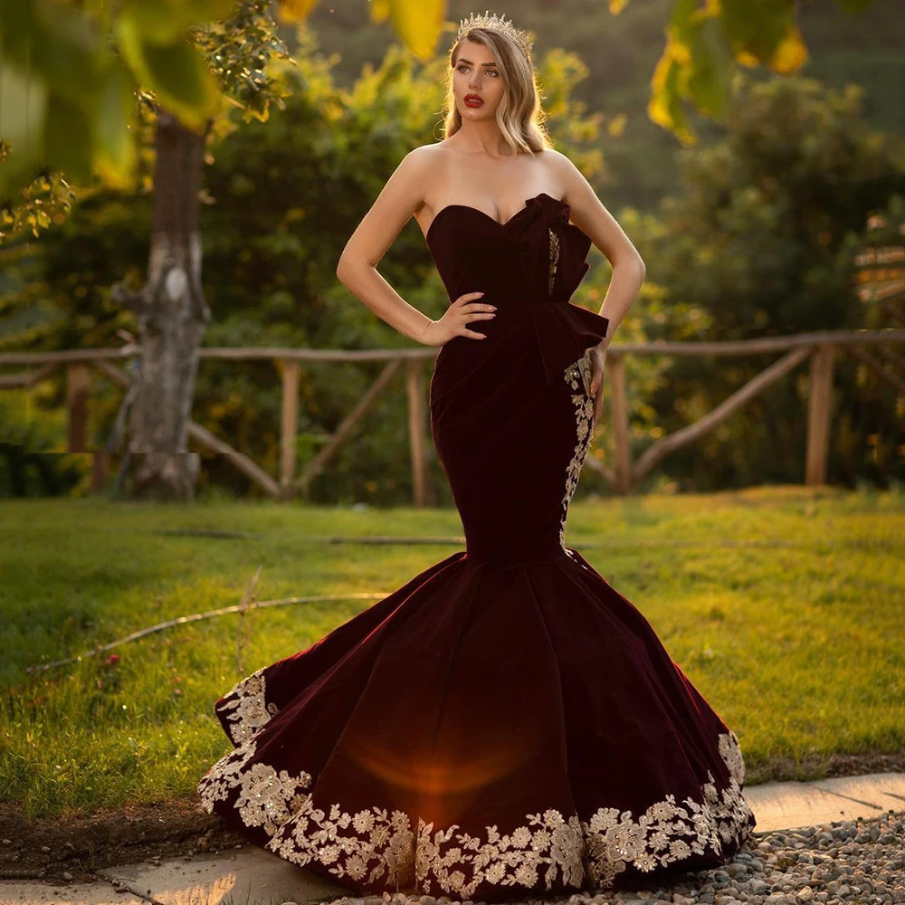 Купи UZN Elegant Lace Appliques Mermaid Satin Prom Dress Sweetheart Beading Evening Dress With Bows Party Dress 2022 Robe de bal за 5,291 рублей в магазине AliExpress