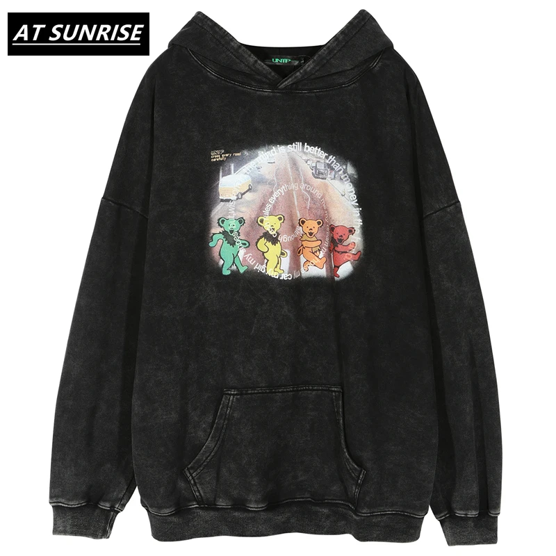 

Hoodies & Sweatshirts