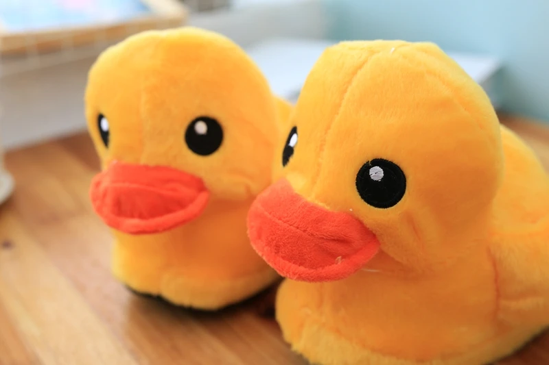 

Cute Cotton Slippers Large Yellow Duck Slides Winter Warm Shoes Indoor Plush Cartoon Shoes Furry Cotton Slides Women Slippers
