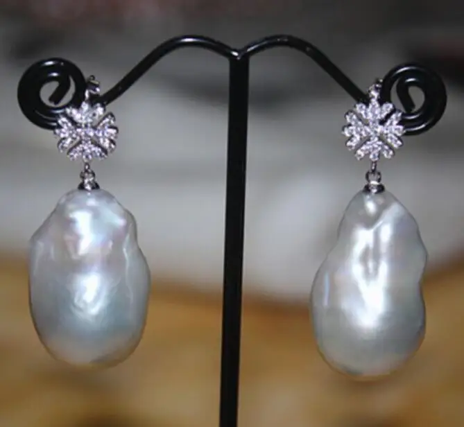 Очаровательные серьги-подвески с белым жемчугом ЮЖНОГО МОРЯ 20-25 мм серебряные |