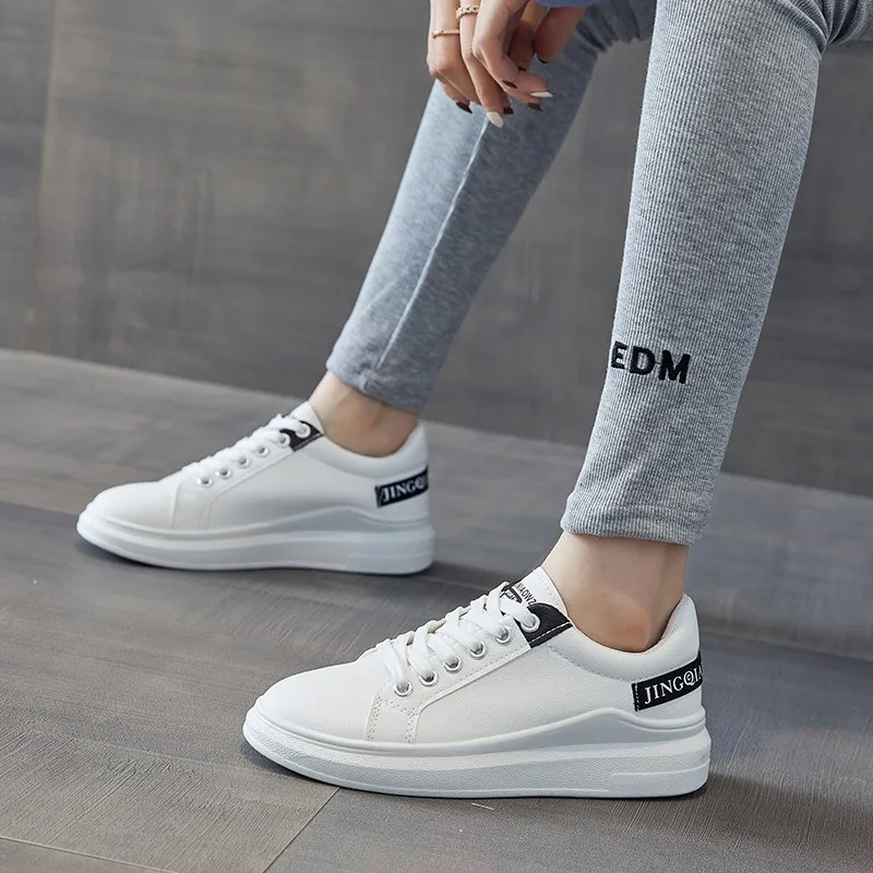 Women's White Shoes 2021 Spring and Summer New Women's Breathable Casual Leather Stitching Mesh Slippers