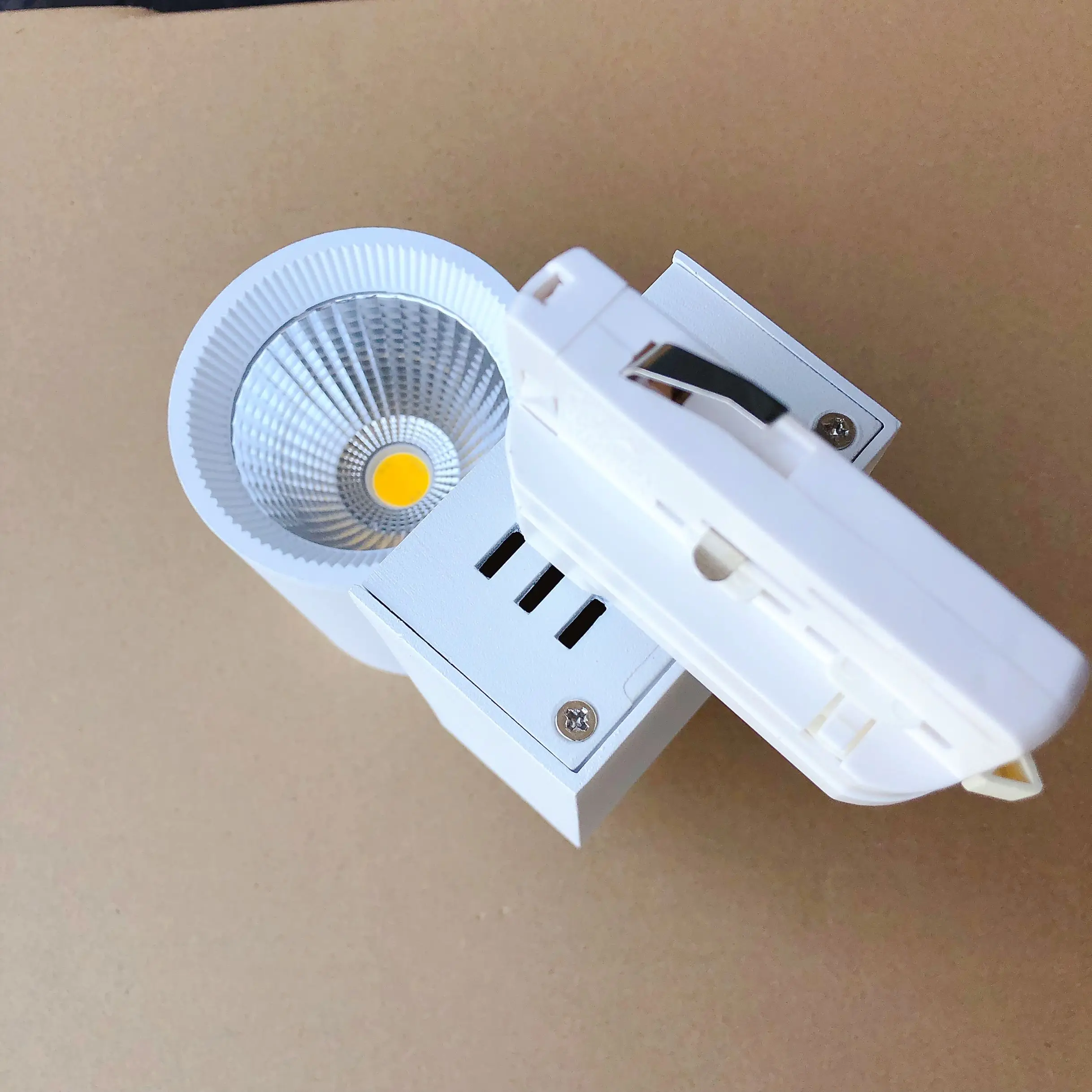 4 провода 3 фазы 40 Вт монолитный блок светодиодов точечный светильник 85-265 В