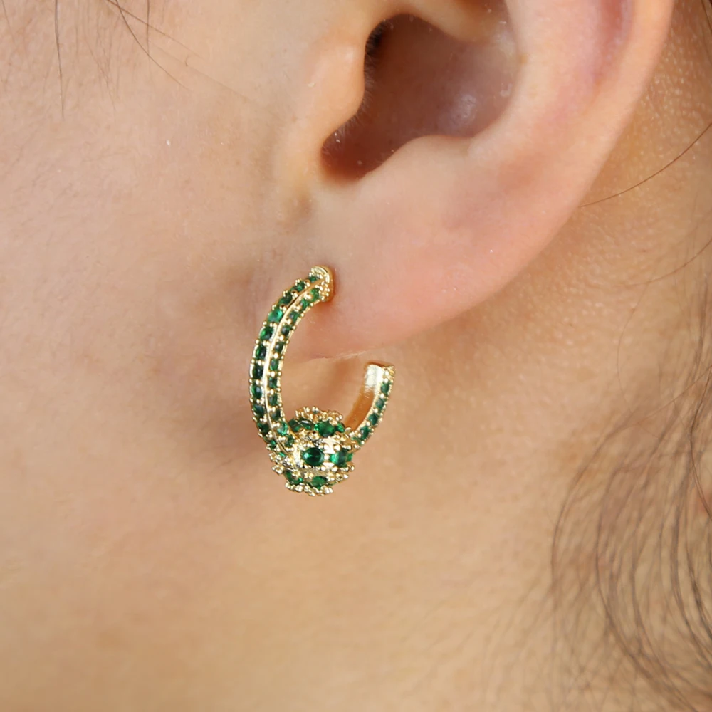 Женские серьги-кольца с разноцветными камнями | Украшения и аксессуары