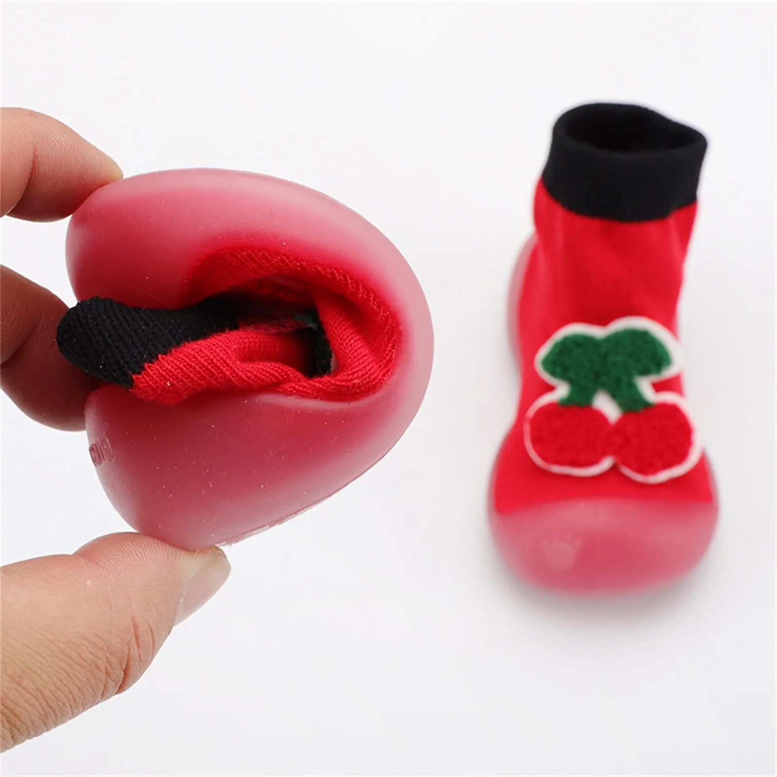 

Toddler Indoor Fruit Embroidered Shoes First Walkers Cotton Fabric Baby Elastic Socks Shoes Slip-on Mixed Colors Shoes