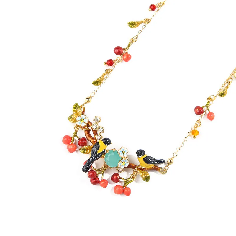 

New European and American Exaggerated Enamel Glaze Hand-painted Oriole Bird Red Cherry Tassel Pendant Necklace Clavicle Chain