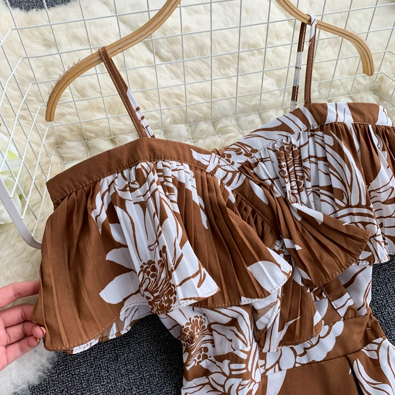 Праздничное платье с открытыми плечами плиссированные платья на тонких бретелях