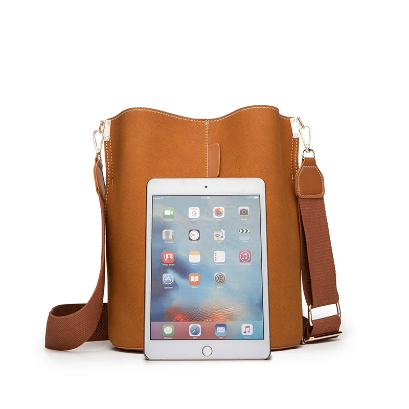 Качество Искусственная кожа crossbody сумки для женщин ретро дамы сумка заклепки клапаном сумка женская через плечо с цепочкой сумка